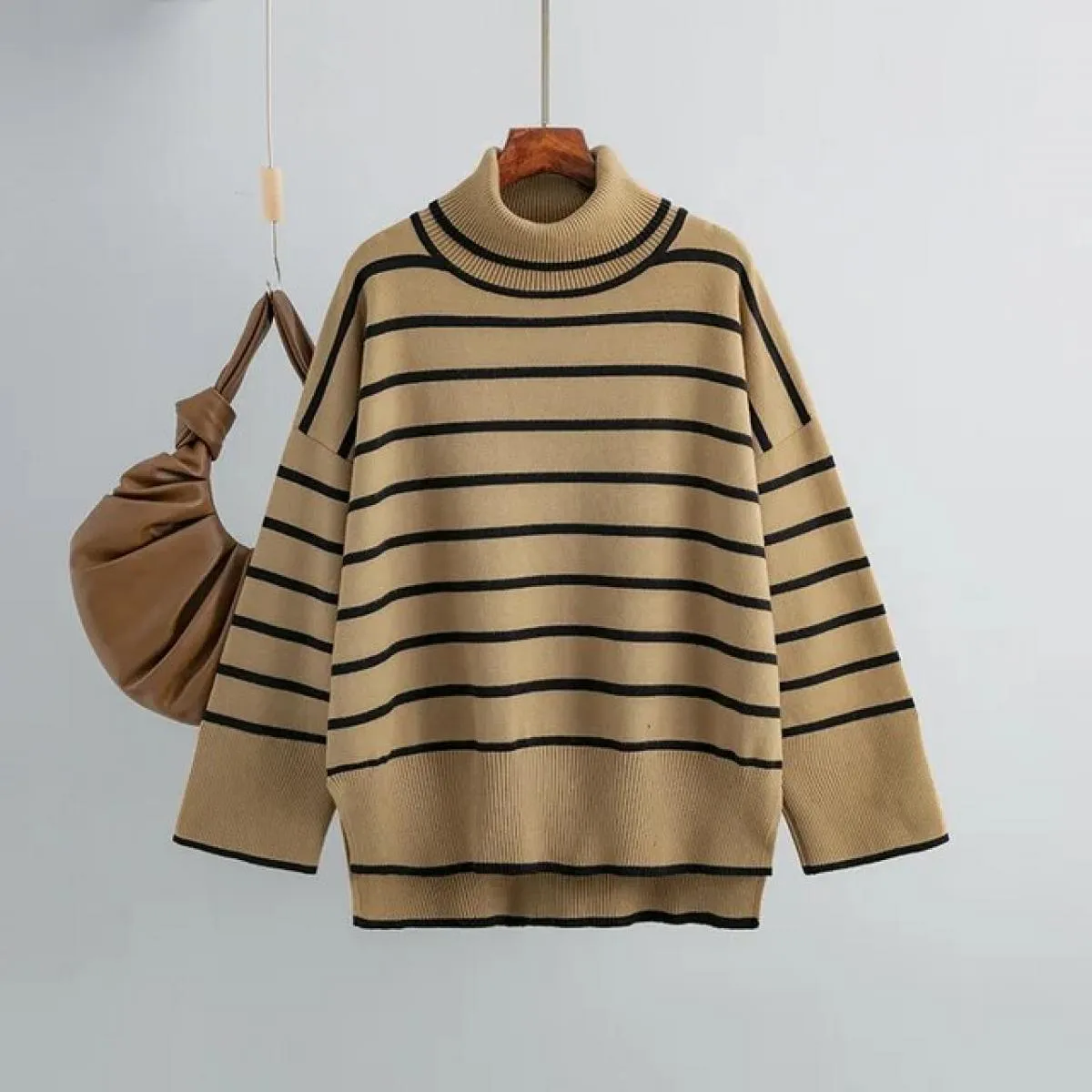 2023 maglione lavorato a maglia autunno inverno pullover maglione dolcevita a righe colorate maglione casual sciolto da donna