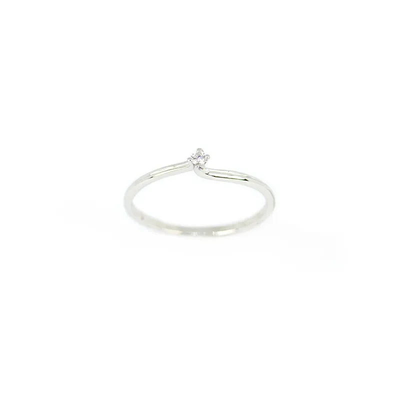 Anello solitario con diamante in oro bianco