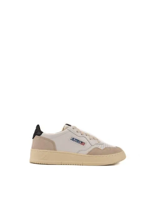 AUTRY     Sneakers Autry Medalist Low in pelle e suede Bianco/Nero
