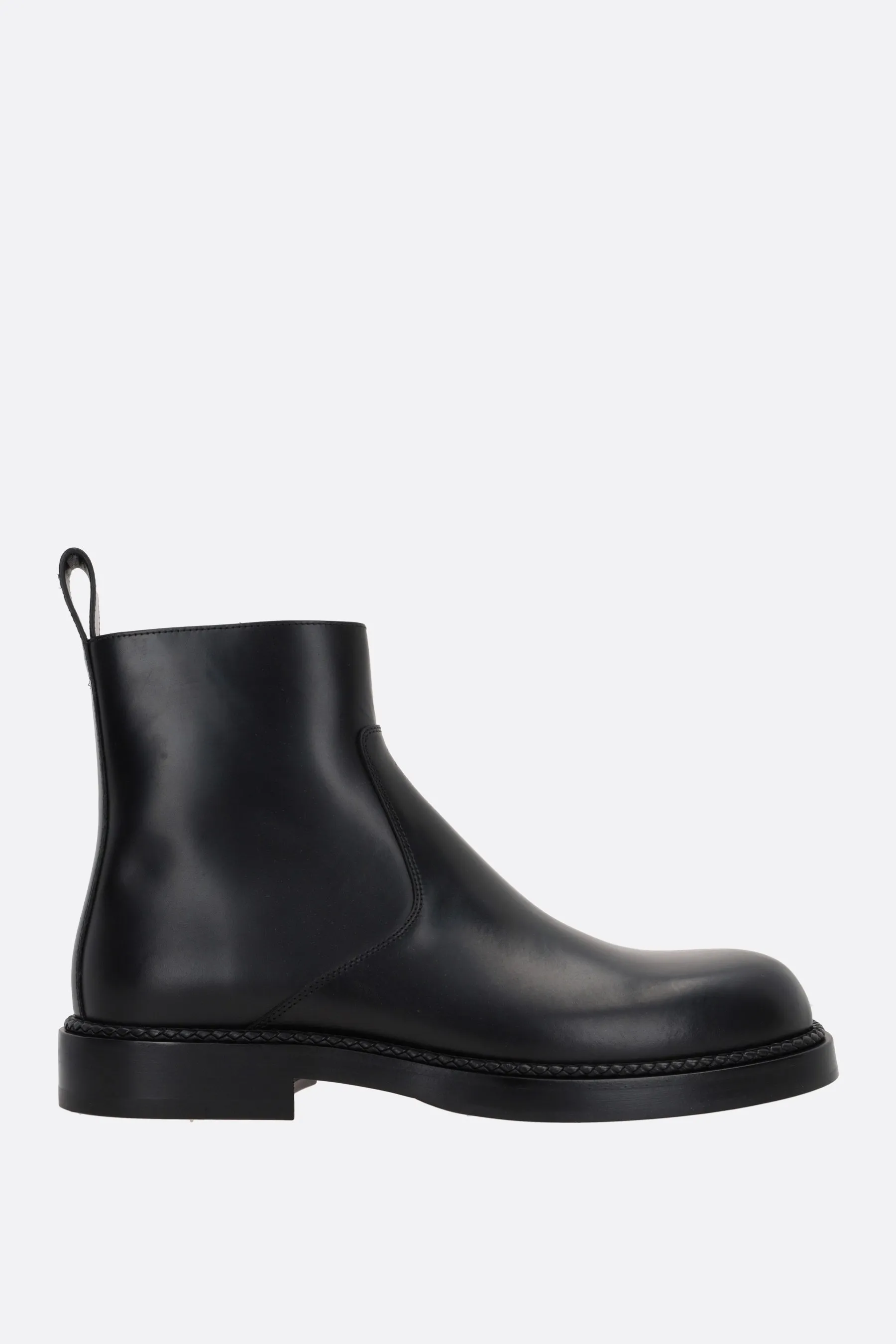 BOTTEGA VENETA stivaletto Strut in pelle liscia