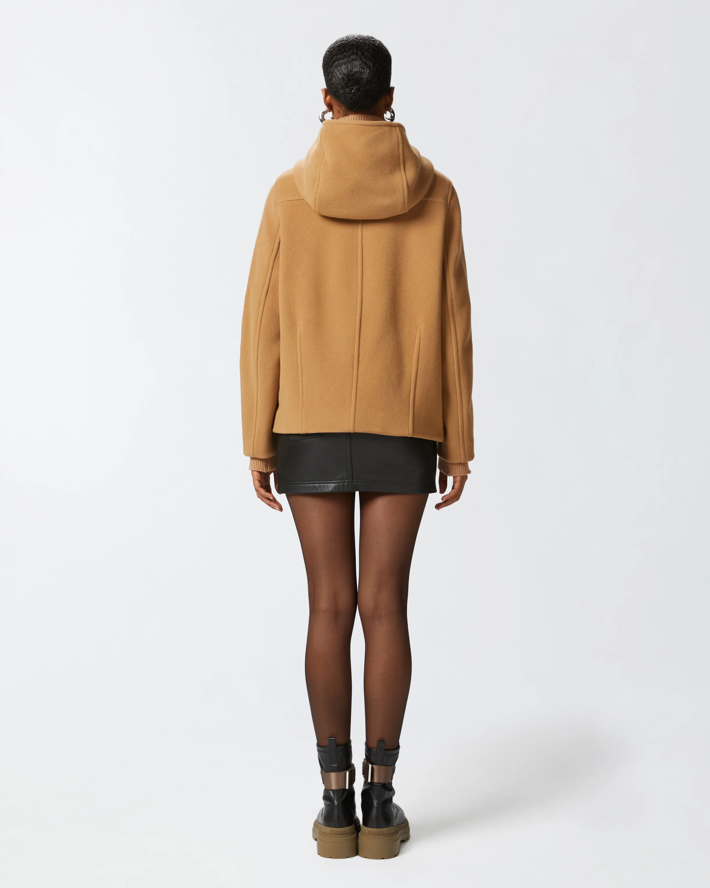  Cappotto corto Montgomery con alamari    
