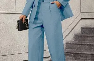 Completo giacca e pantaloni eleganti, blu
