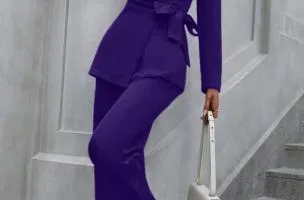 Completo giacca e pantaloni eleganti, viola
