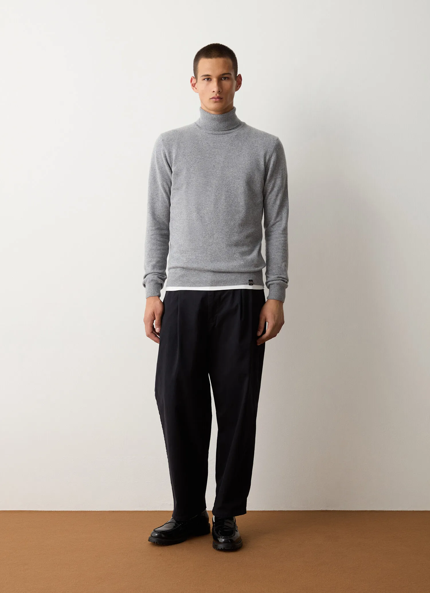 Dolcevita in maglia rasata misto cashmere