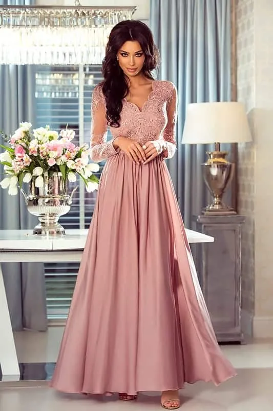 Elegante abito di colore rosa cipria con corpino in tulle ricamato