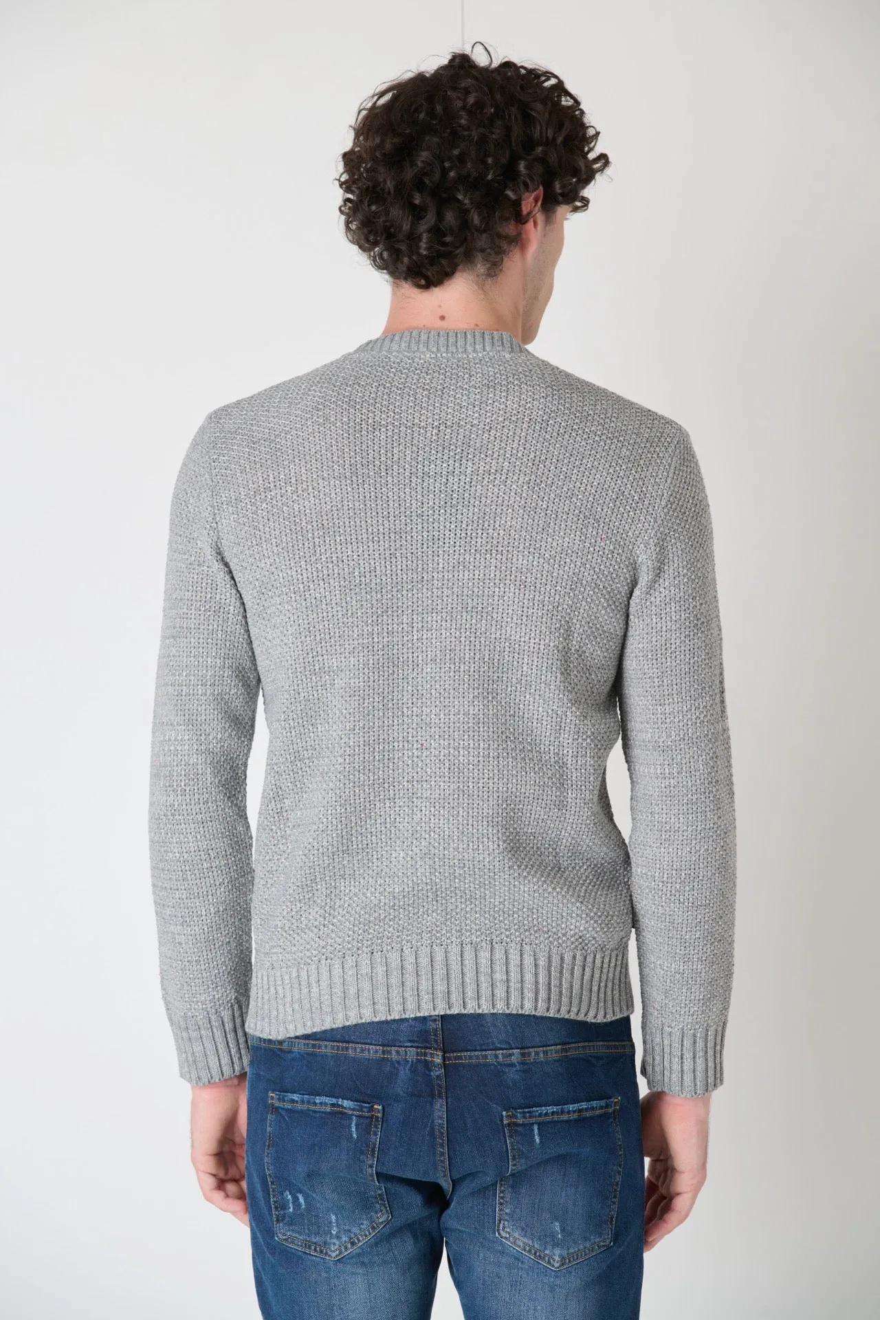 Maglione Girocollo Punto Riso Bottonato Grigio con Taschino Ricamato in Tessuto V2