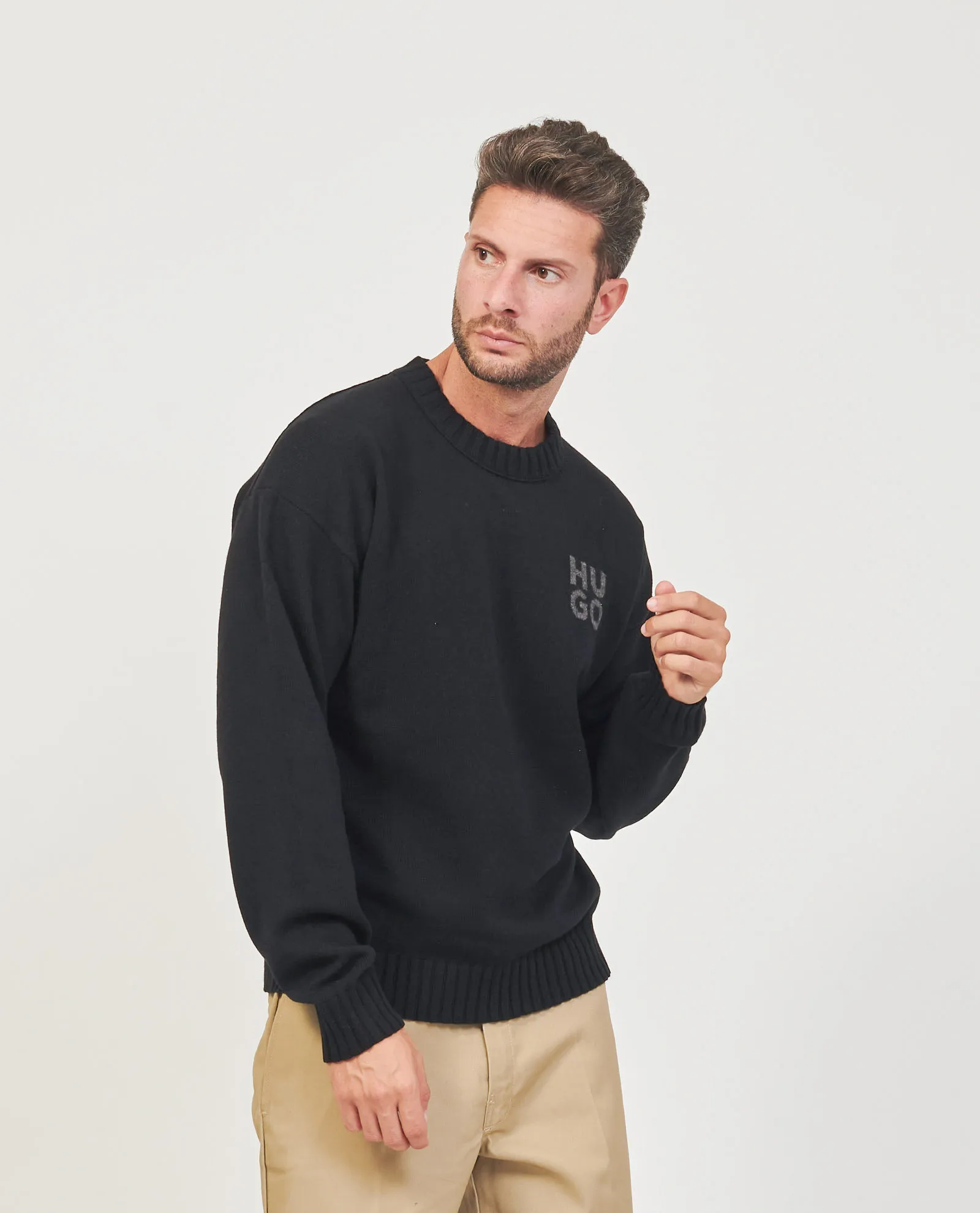 Maglione Hugo Boss in misto lana con logo scomposto
