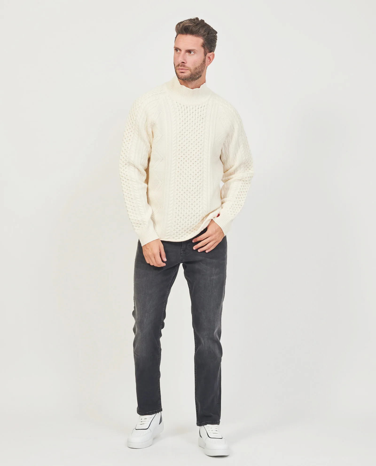 Maglione Hugo modello oversize in misto lana con trecce