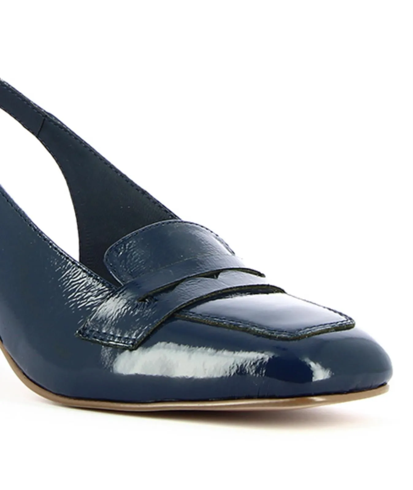 Mocassini blu in vernice con tacchi