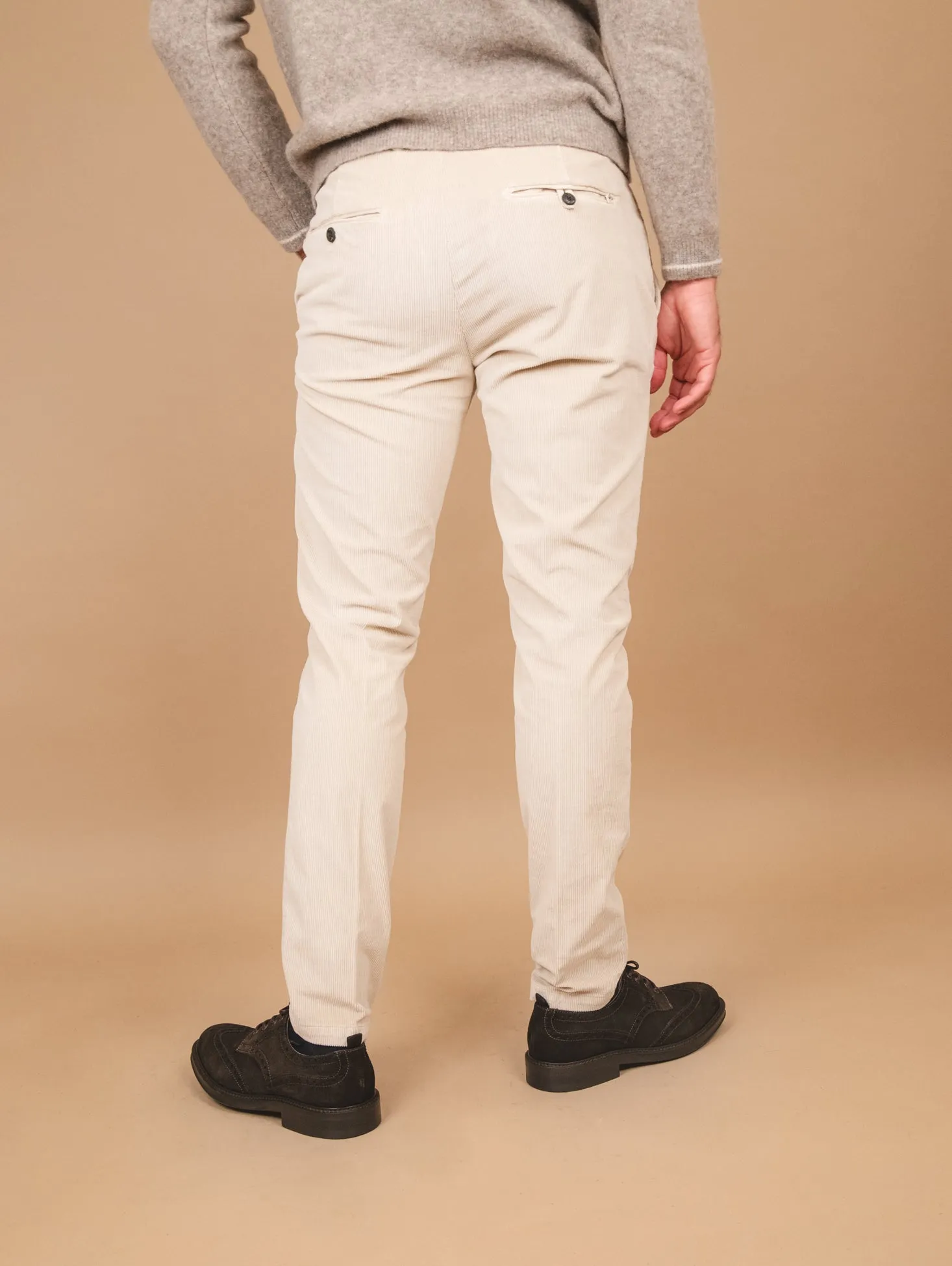 PANTALONE IN VELLUTO BEIGE CON TASCA A FILO