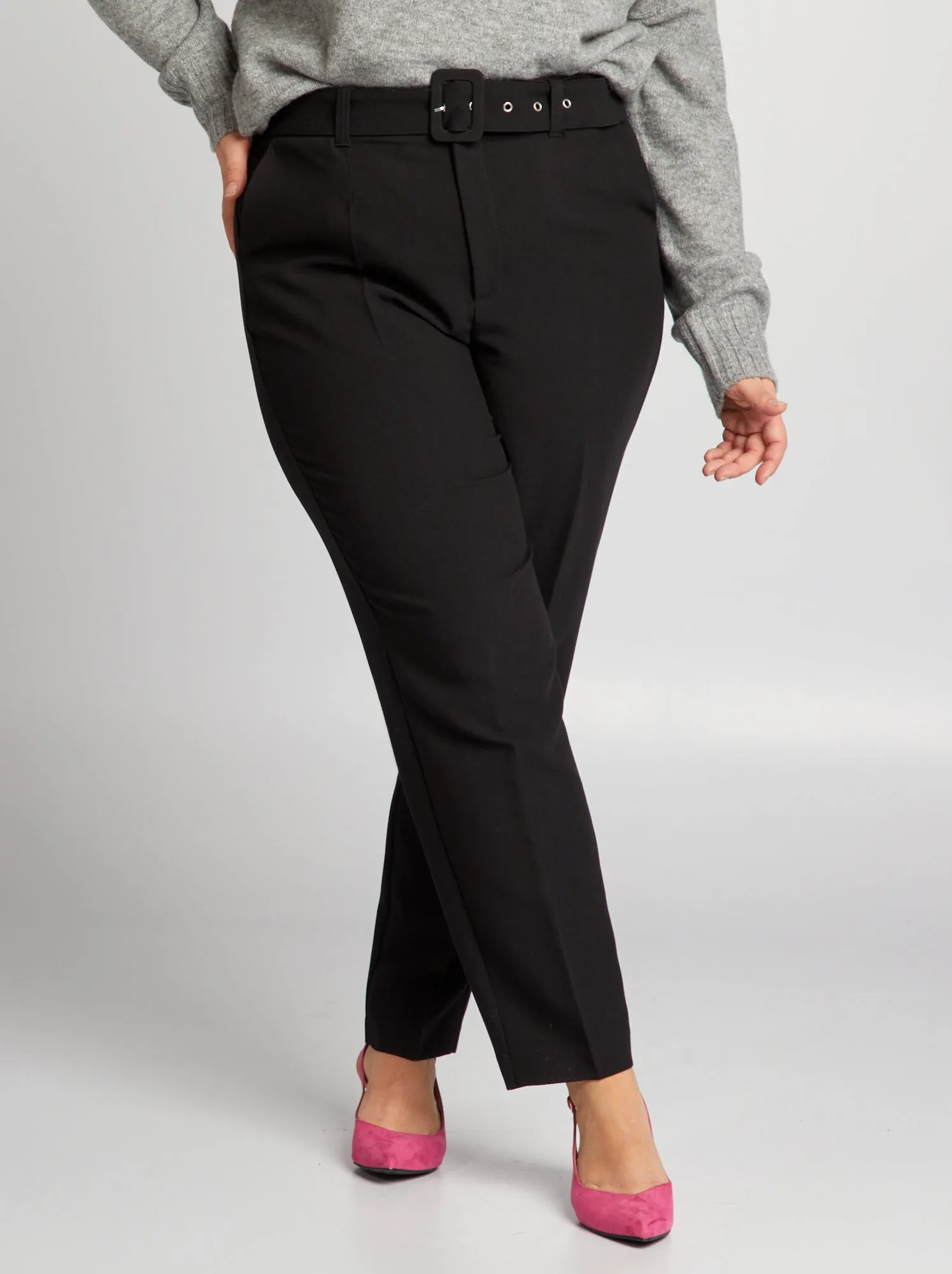 Pantaloni carrot fit - nero