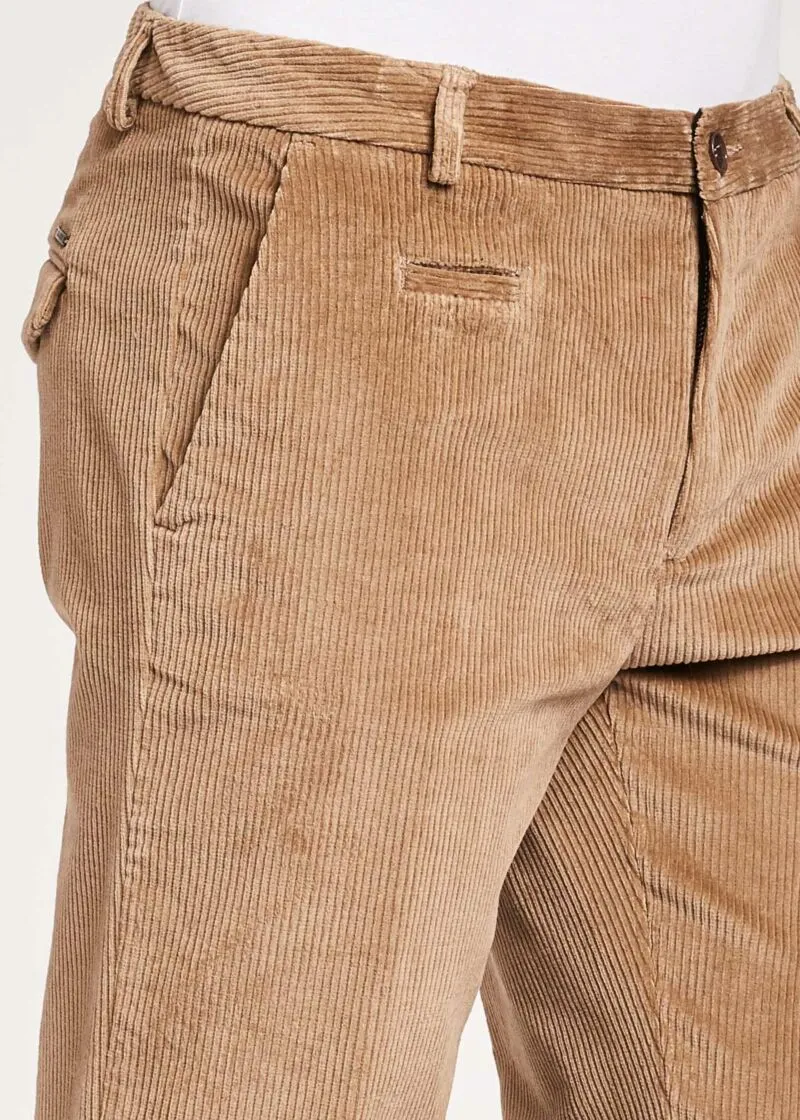 Pantaloni chino in velluto
