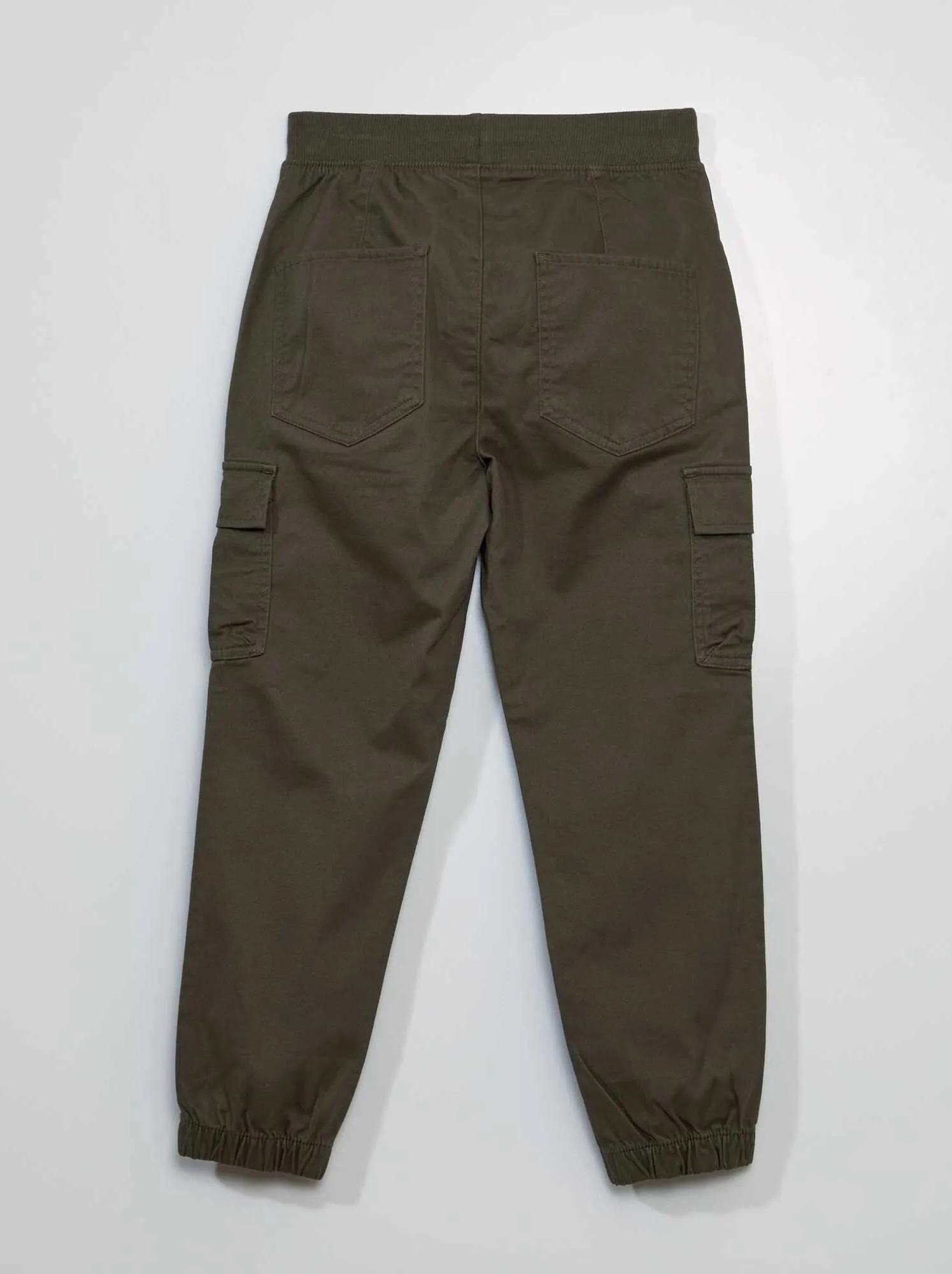 Pantaloni con tasche con patta - Taglio più confortevole - KAKI