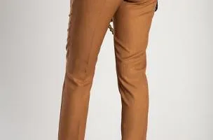 Pantaloni eleganti lunghi con gamba aderente, colore cammello