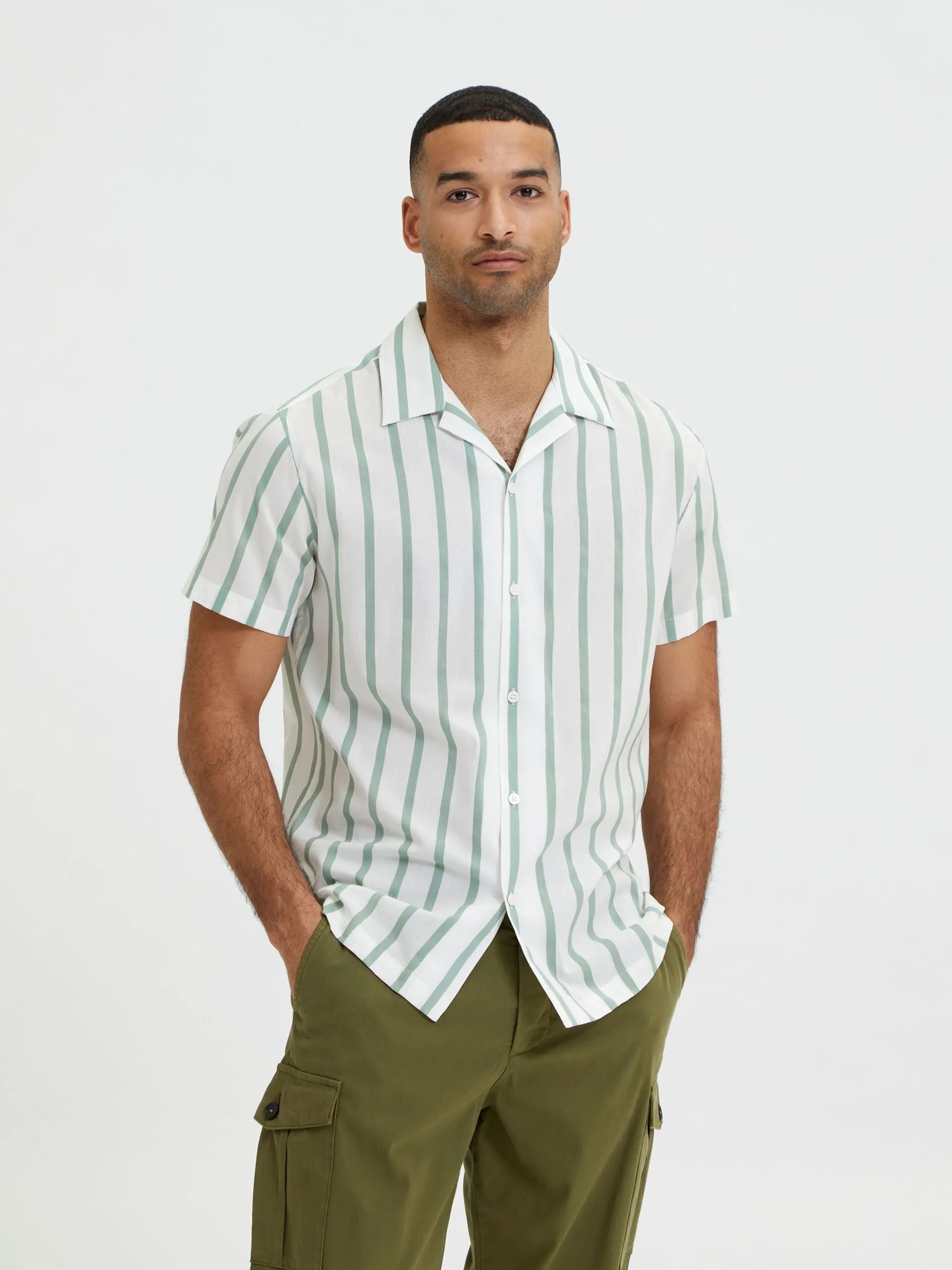 Selected Short Sleeve Shirt / Green