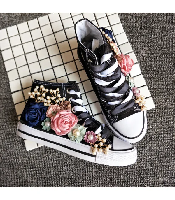 Sneakers flower garden