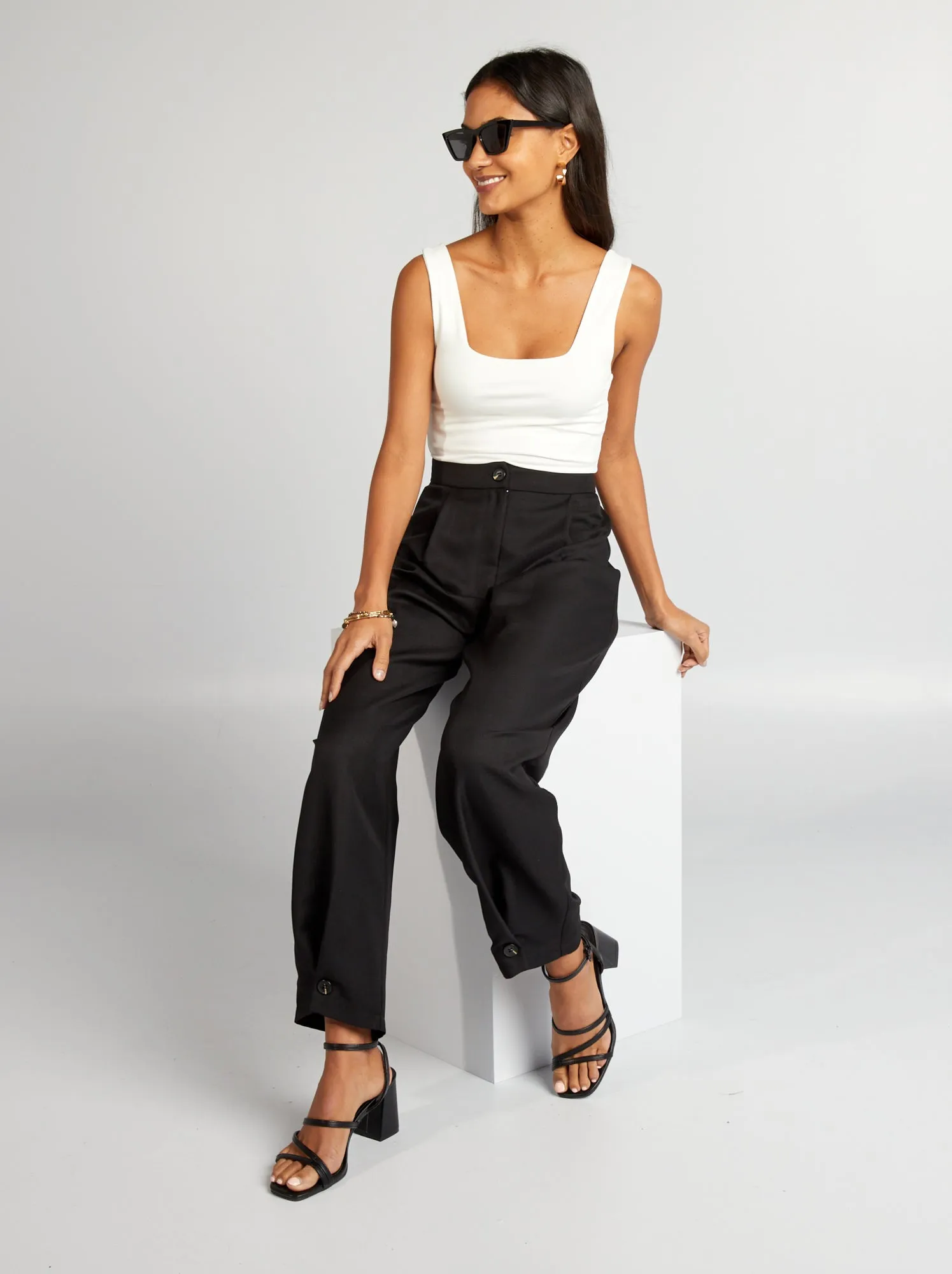 T-shirt stretch con scollo quadrato - BIANCO