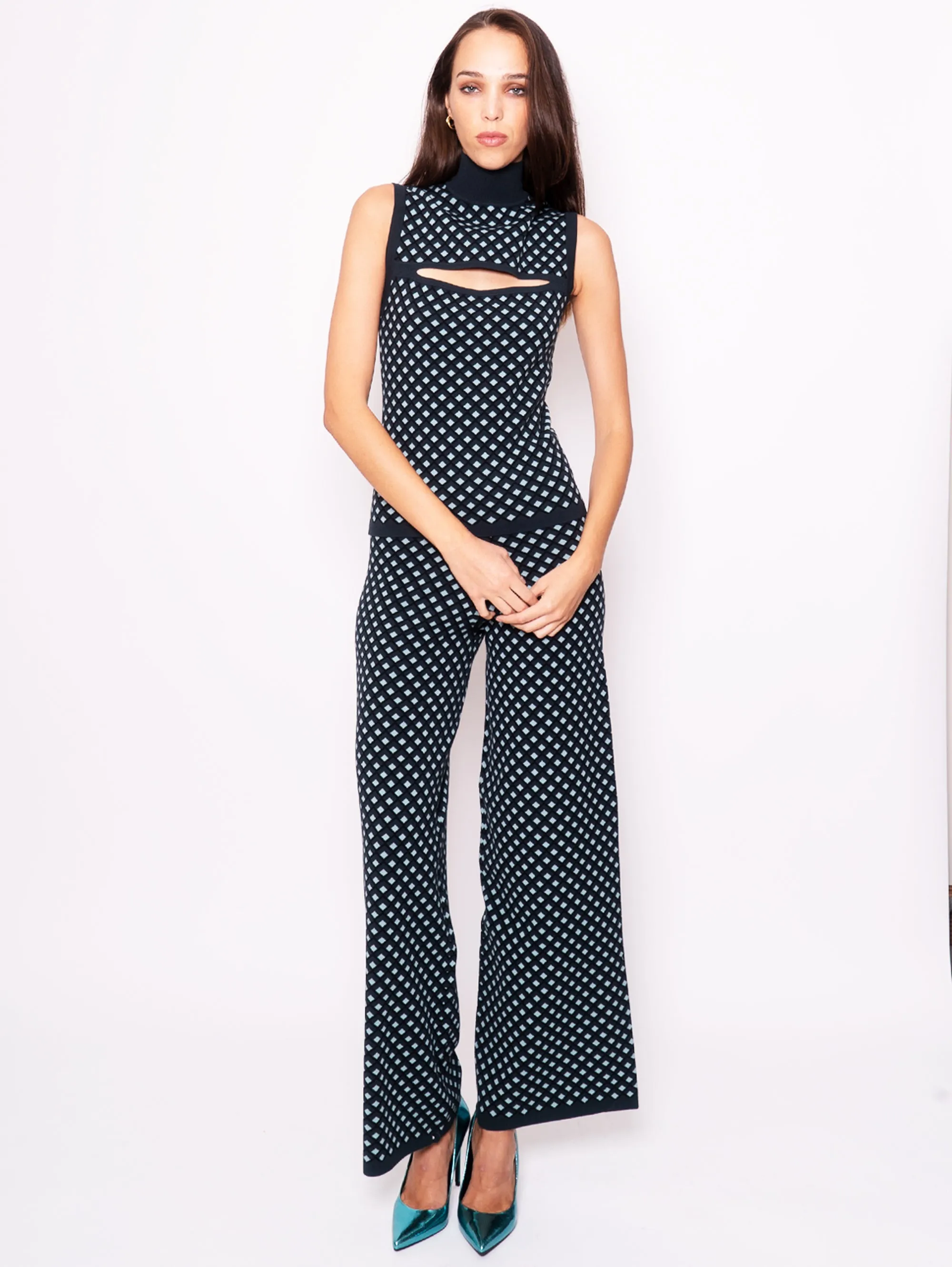 Top con Dettaglio Cut Out Verde